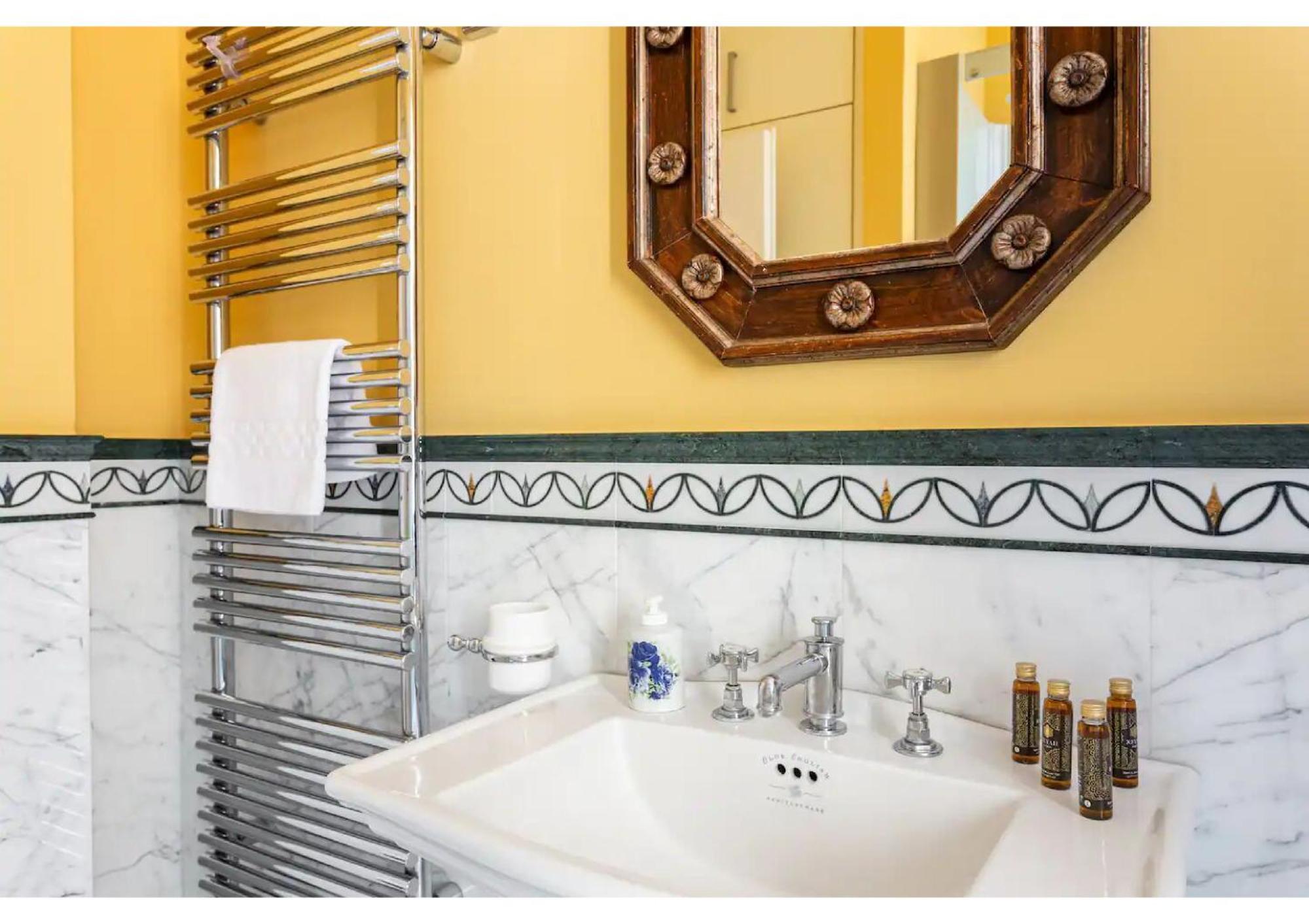 Villa Liberty Townhouse Siena Bagian luar foto