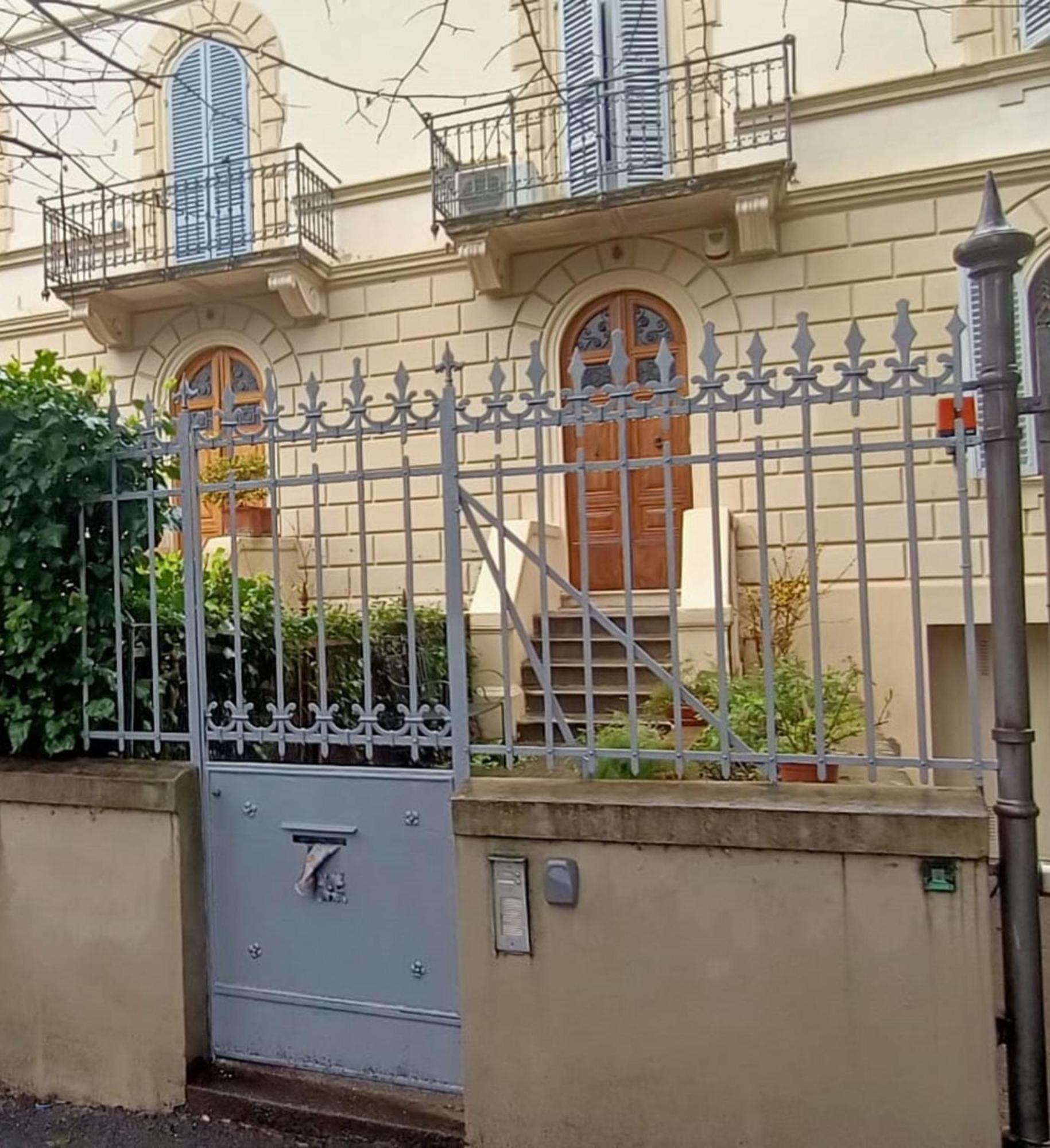Villa Liberty Townhouse Siena Bagian luar foto