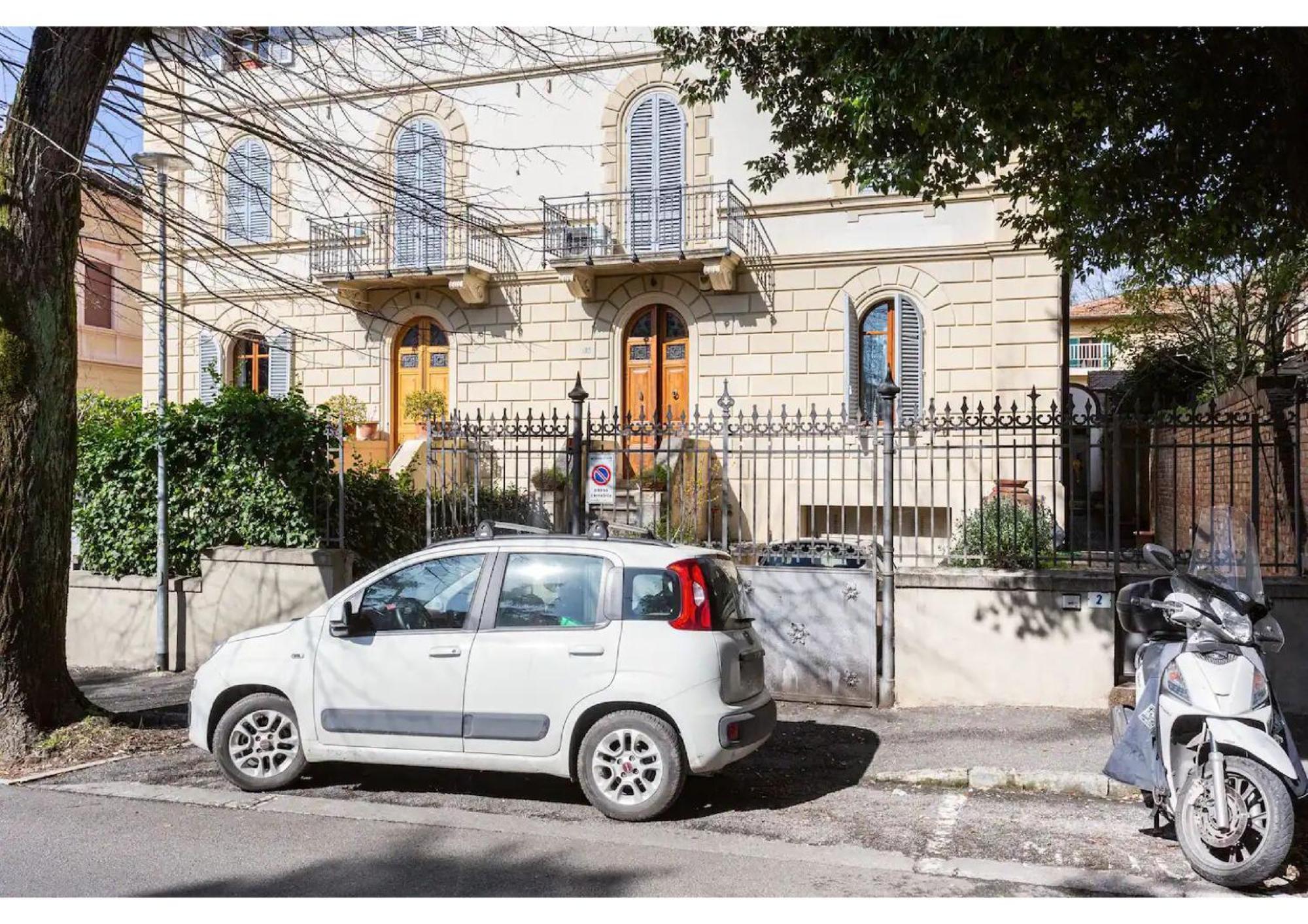 Villa Liberty Townhouse Siena Bagian luar foto